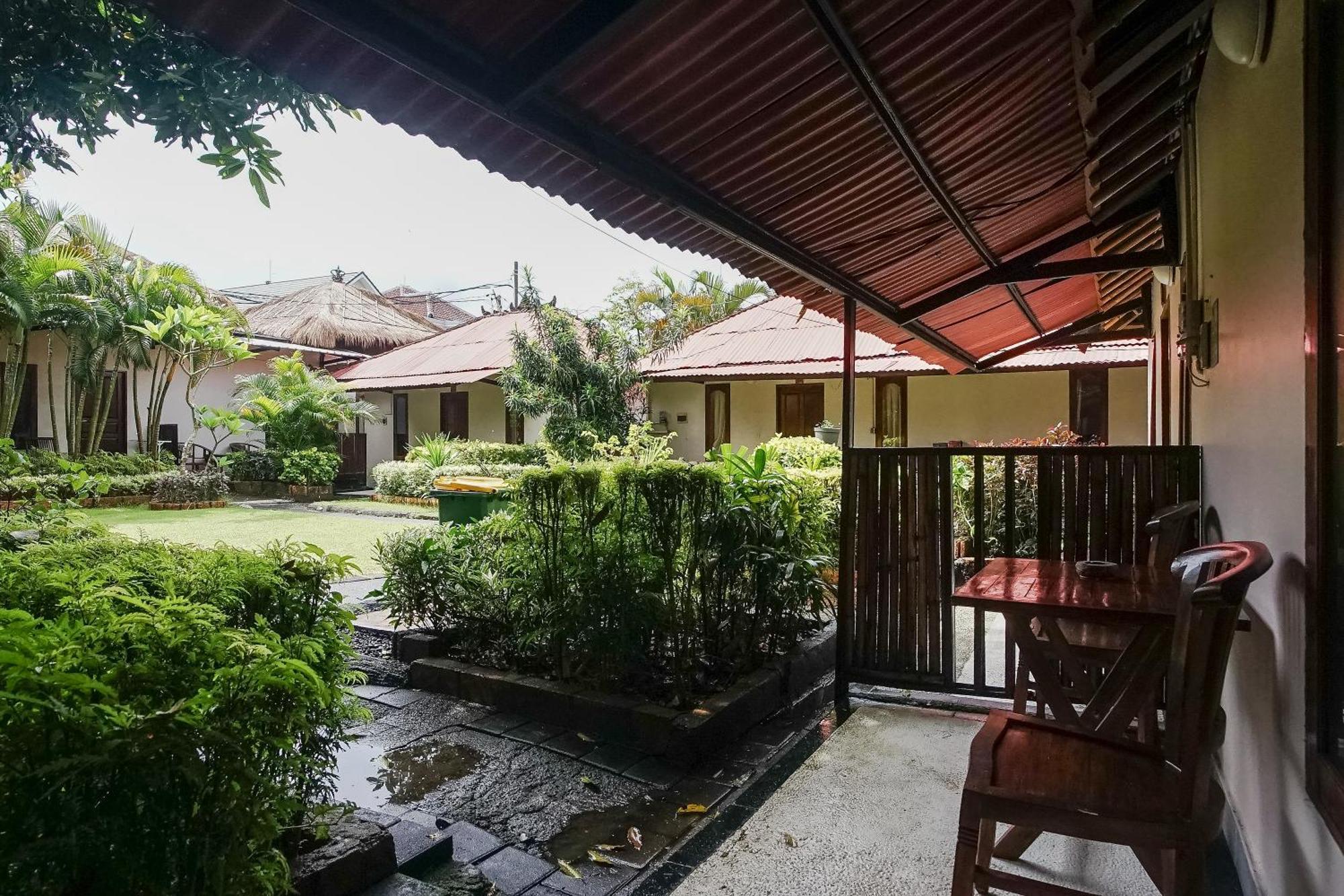 Kampung 168 Jimbaran Hotel Luaran gambar