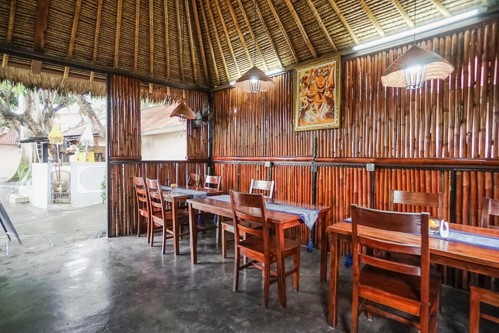 Kampung 168 Jimbaran Hotel Luaran gambar