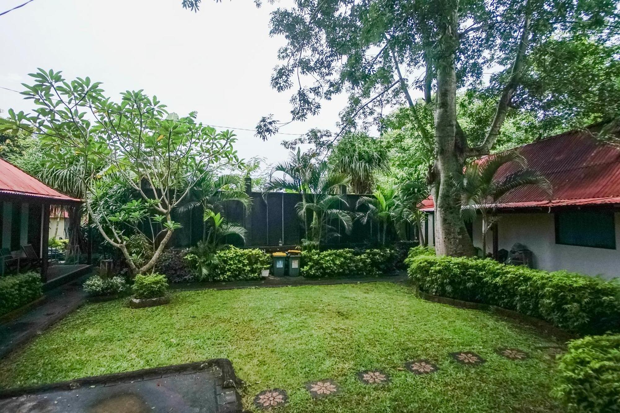 Kampung 168 Jimbaran Hotel Luaran gambar