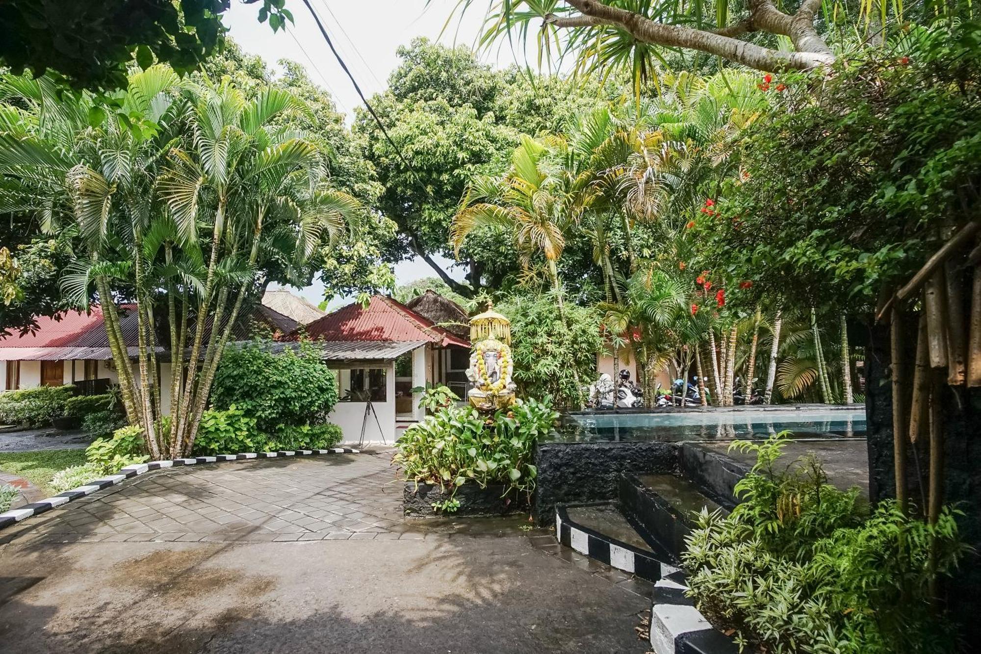 Kampung 168 Jimbaran Hotel Luaran gambar